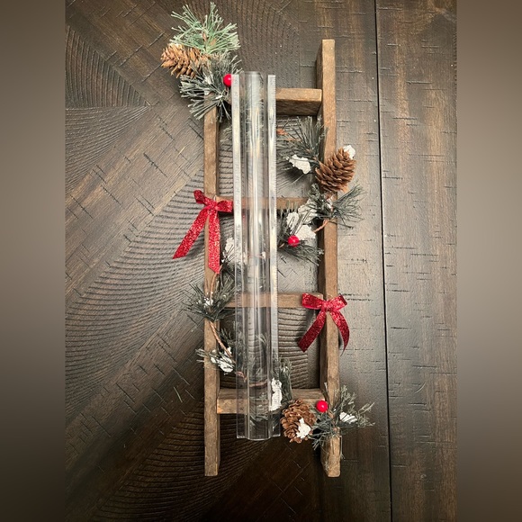 Christmas ladder - Picture 2 of 2